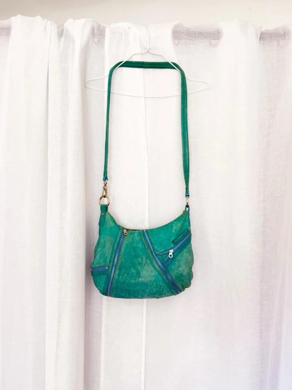 ✿ y2k marc jacobs turquoise leather zip shoulder bag ✿